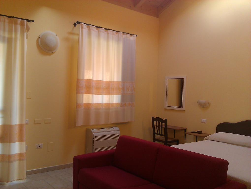 Aparthotel La Corte Dei Rei Castiadas Pokój zdjęcie